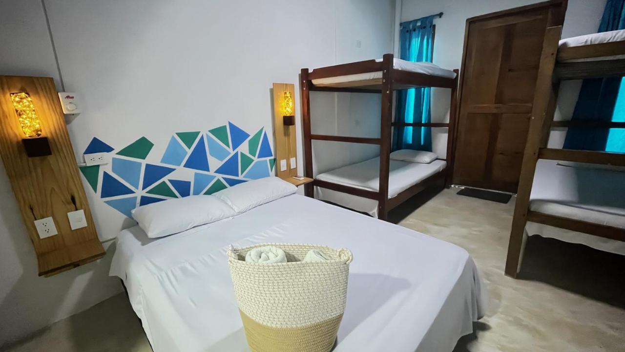 Tayrona Juancho'S House Hostel & Coworking 洛斯纳兰霍斯 外观 照片